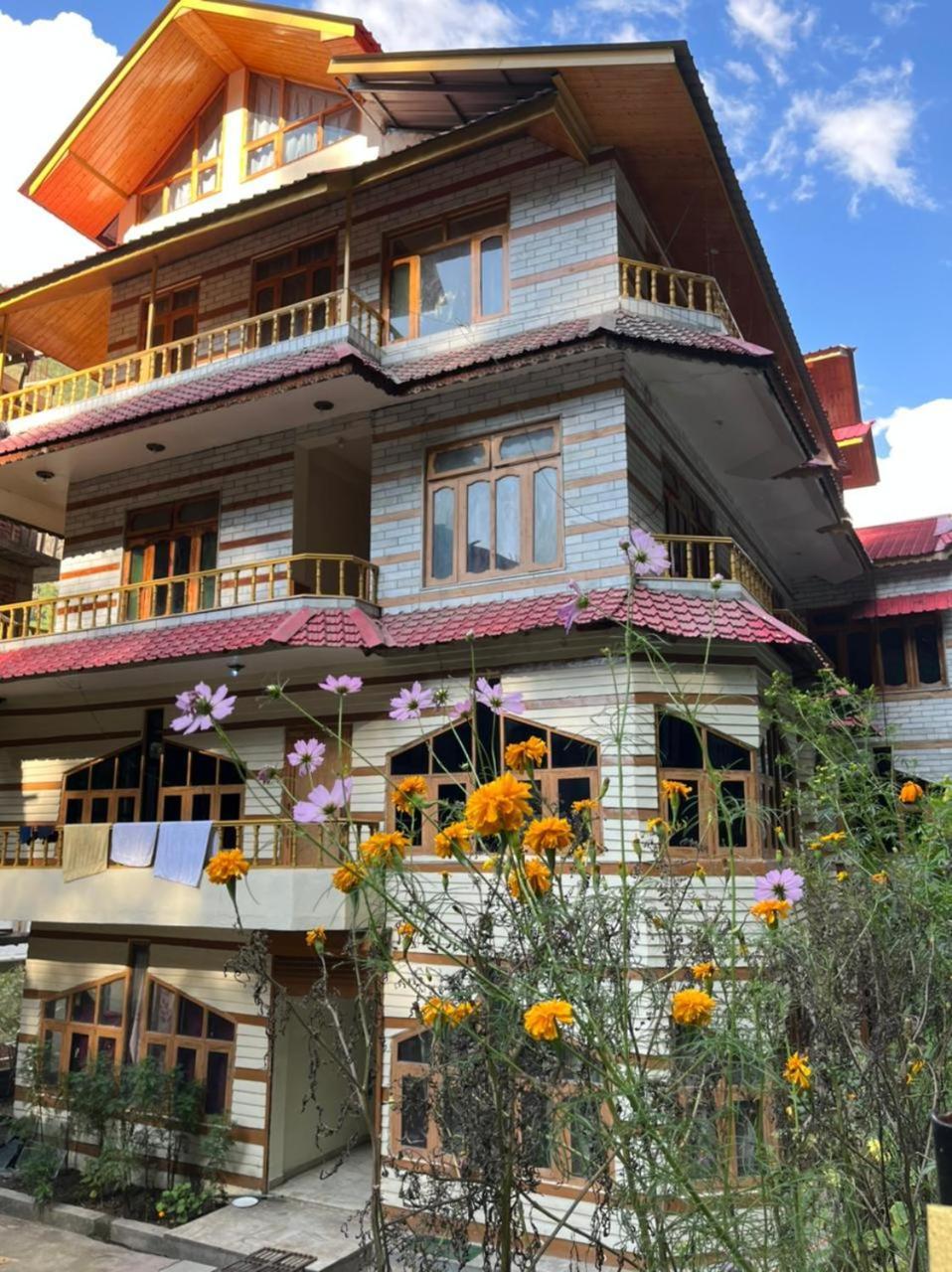 Hotel Anupam Kasol Esterno foto